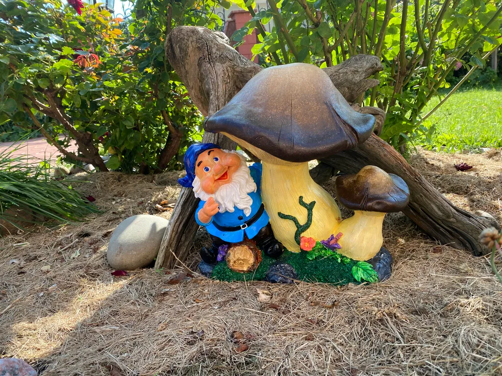 Особняк у моря с баней и бильярдом