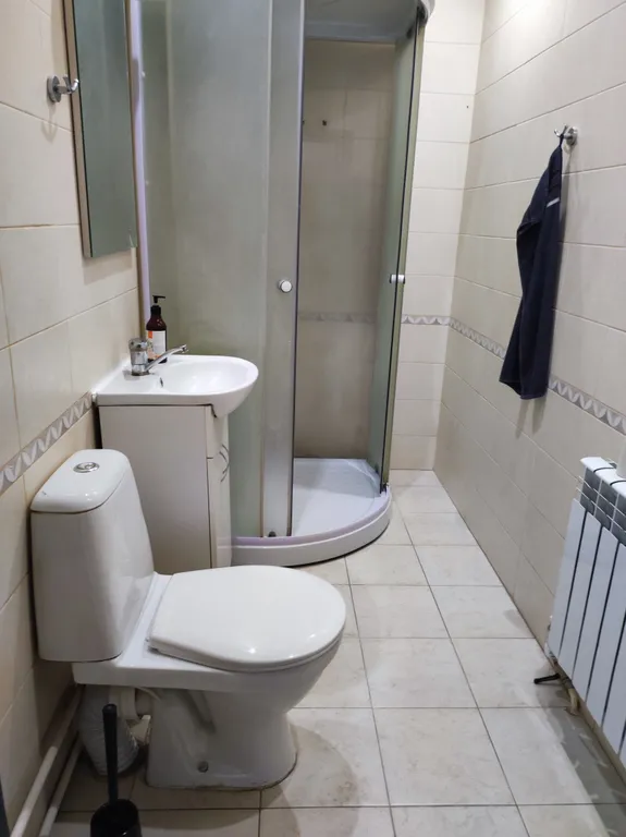 Дом с парковкой, барбекю