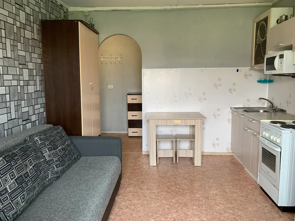 Студия в тихом районе через дорогу от Парка Юннатов