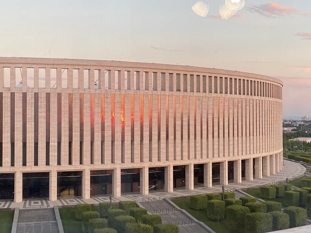 Стильная квартира с видом на стадион Краснодар у парка Галицкого