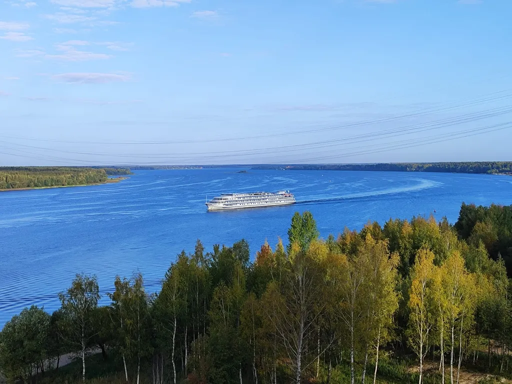 Большая 3-комнатная квартира на берегу Волги