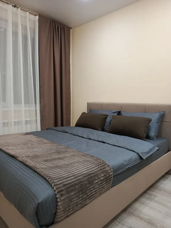 Чистая и уютная квартира в доме бизнес-класса — аренда посуточно в Батайск