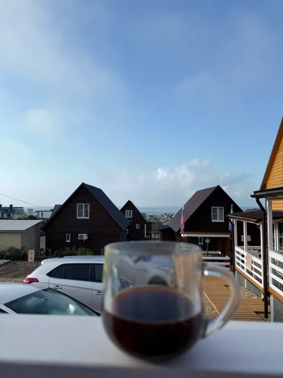 Домик с видом на море