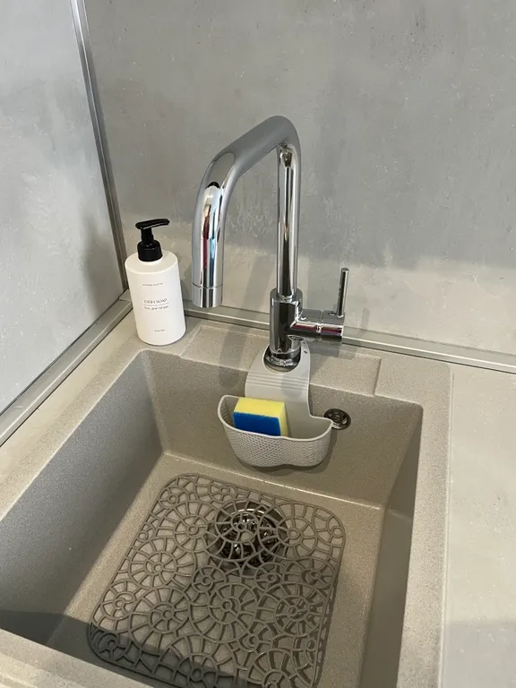 Уютная современная студия рядом с морем недалеко от центра