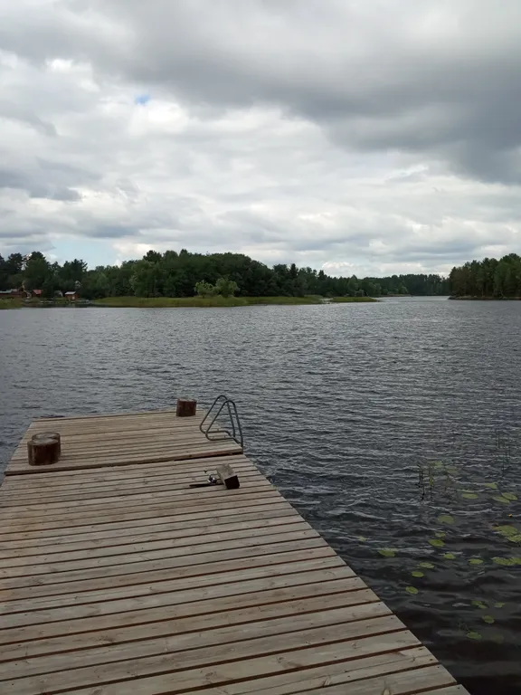 Дом на озере Вуокса с баней и беседкой