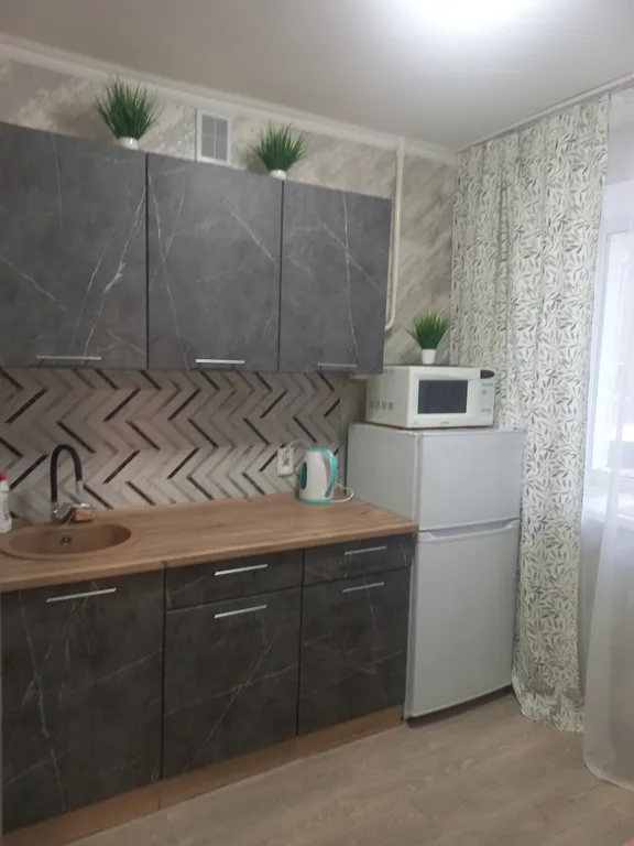 Чистая уютная квартира рядом с аэропортом Толмочева