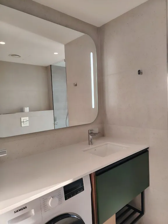 Премиальная студия на первой линии 3121