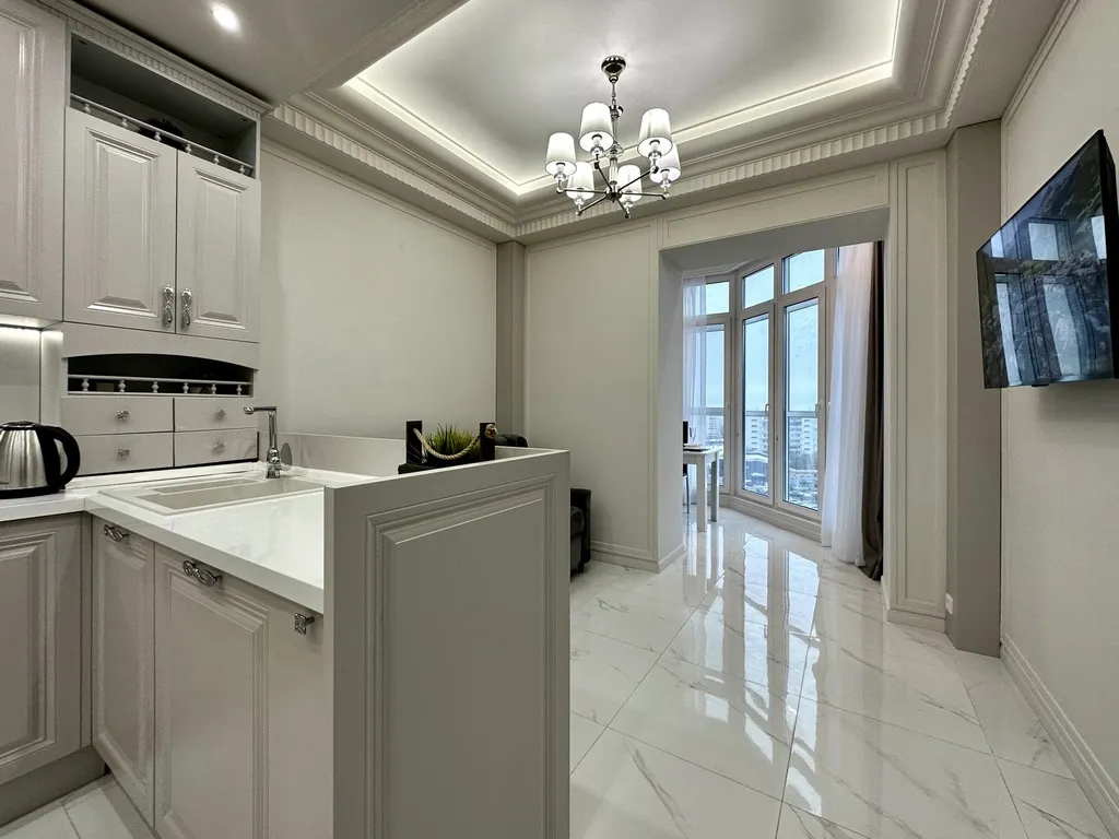 Роскошная 1-комнатная квартира рядом с центром настольного тенниса