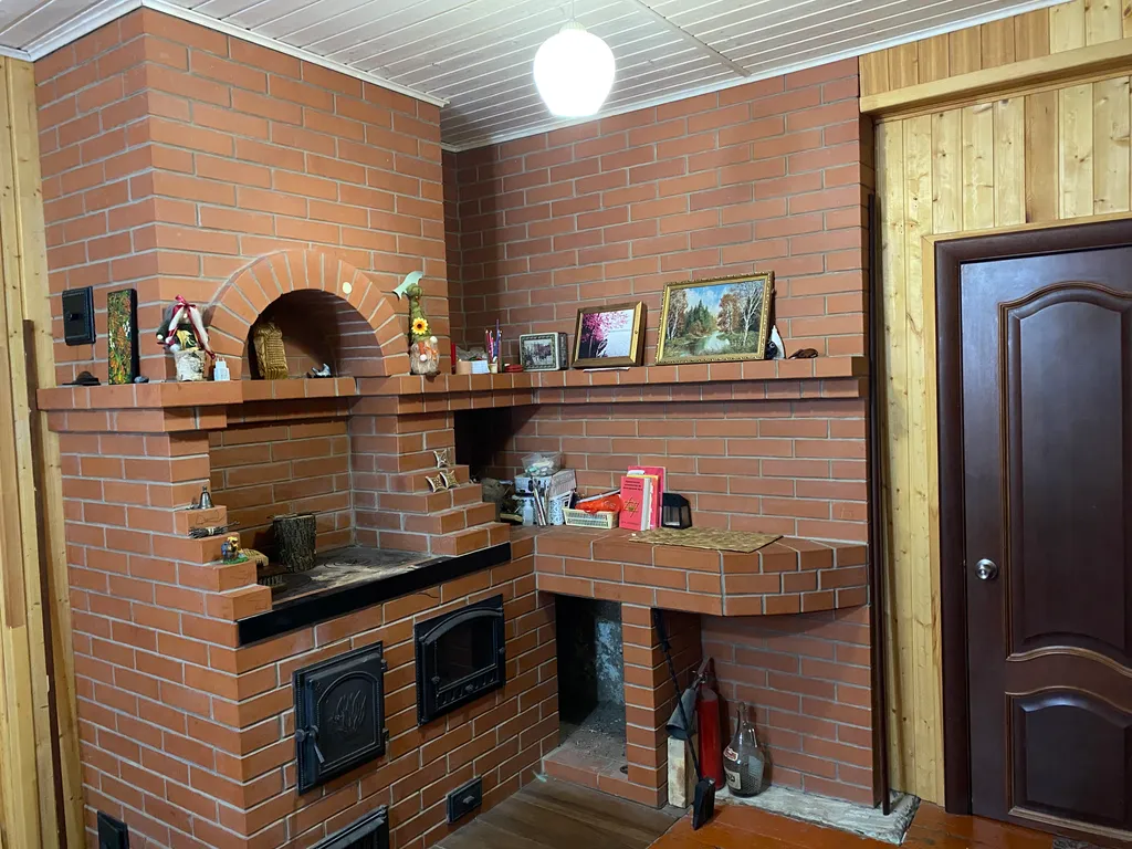 Дом с печкой, баней и речкой