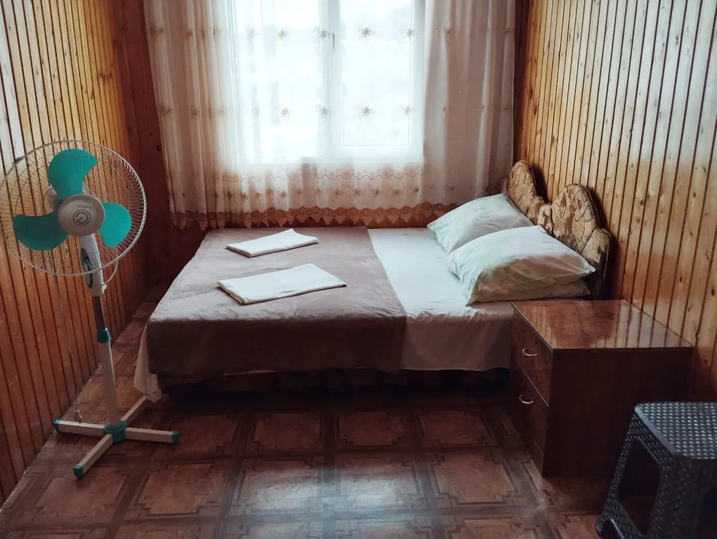 Квартира Комната — аренда посуточно в Лоо