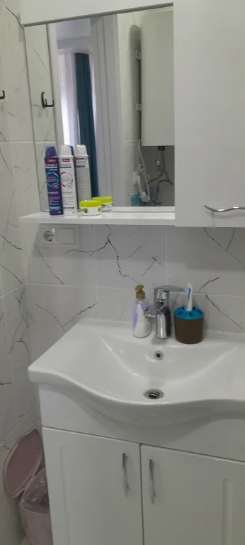 Уютная студия в центре с видом на горы