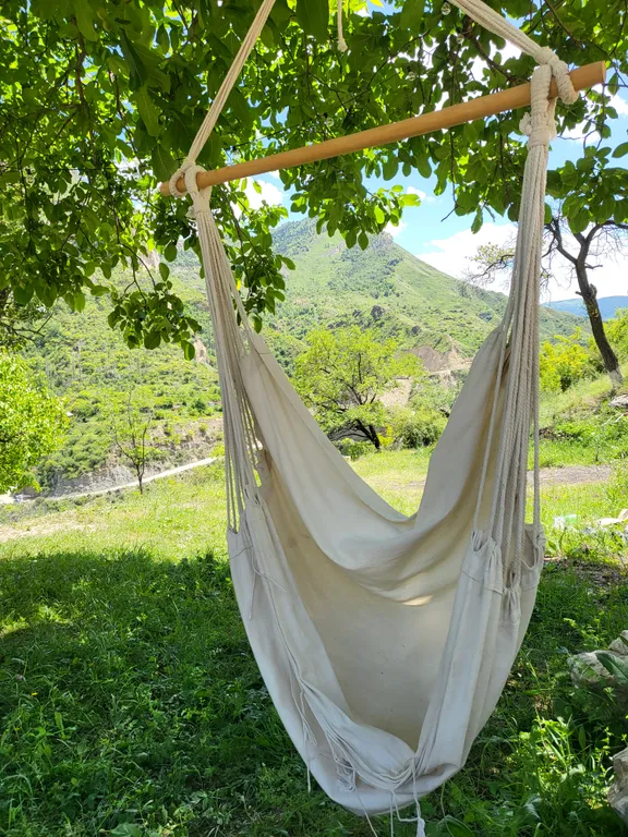 Солнечный коттедж у реки Кара-Койсу