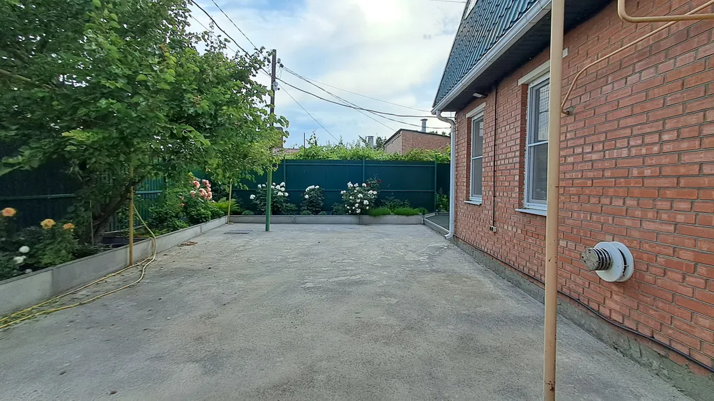 2-х этажный дом в центре города