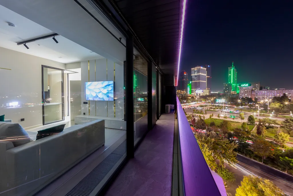 Современная и уютная квартира в NRG U Tower