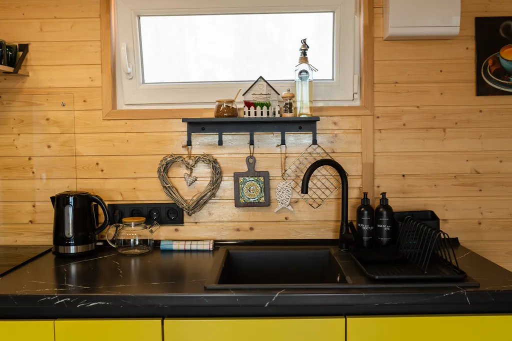 Коттедж Дом на берегу озера с банным чаном — Сокольники