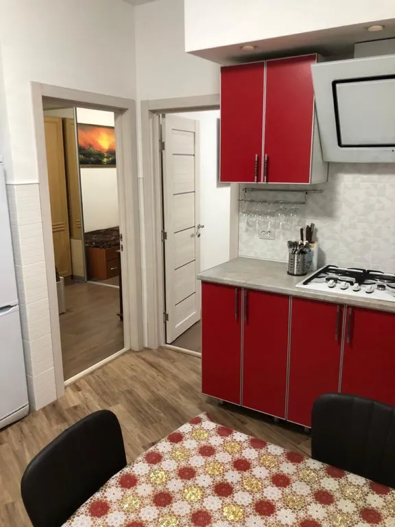 Трёхкомнатная квартира в районе центрального рынка