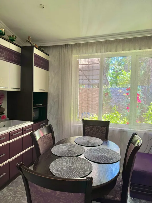 Дом в центре Адлера на набережной