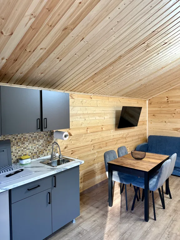 Коттедж 25 кв/м с кухонным модулем