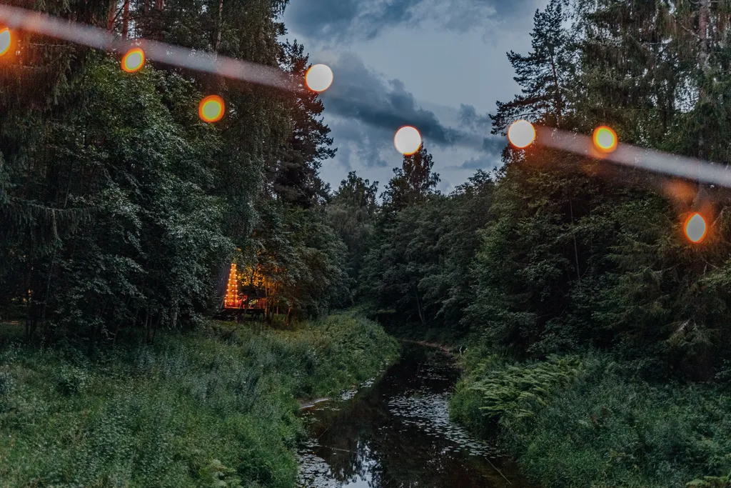 Палатка лесной домик на базе отдыха Белка