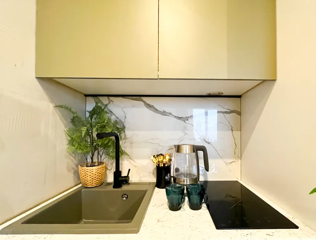 Студия на набережной