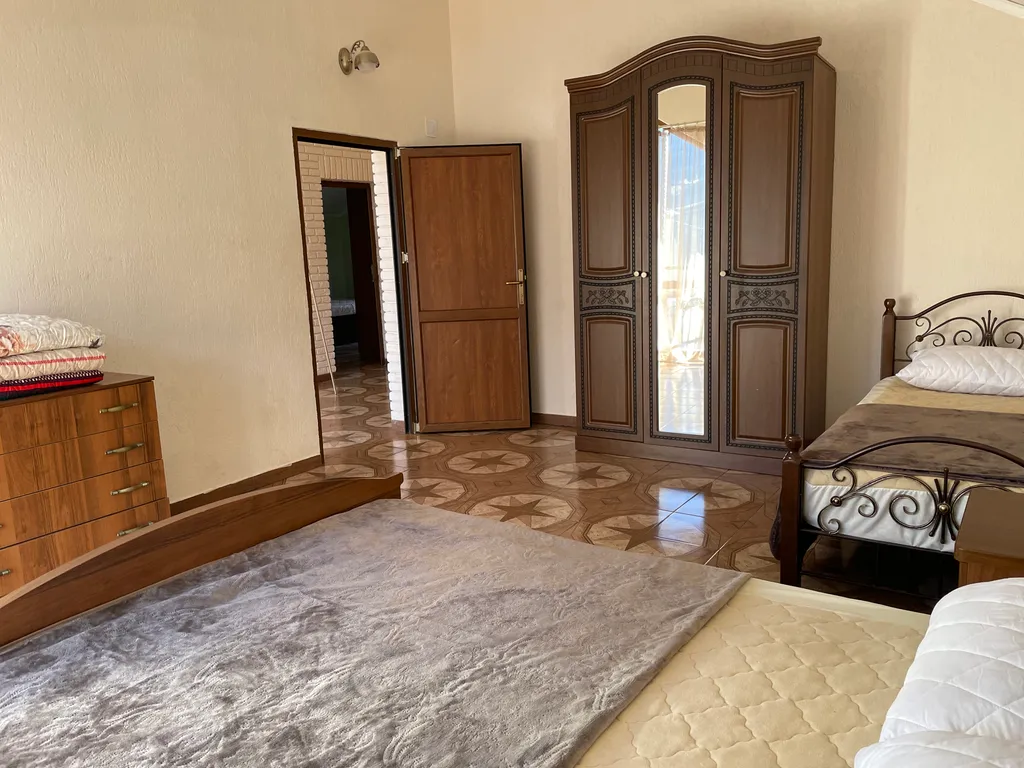 Уютный и просторный коттедж в центре поселка