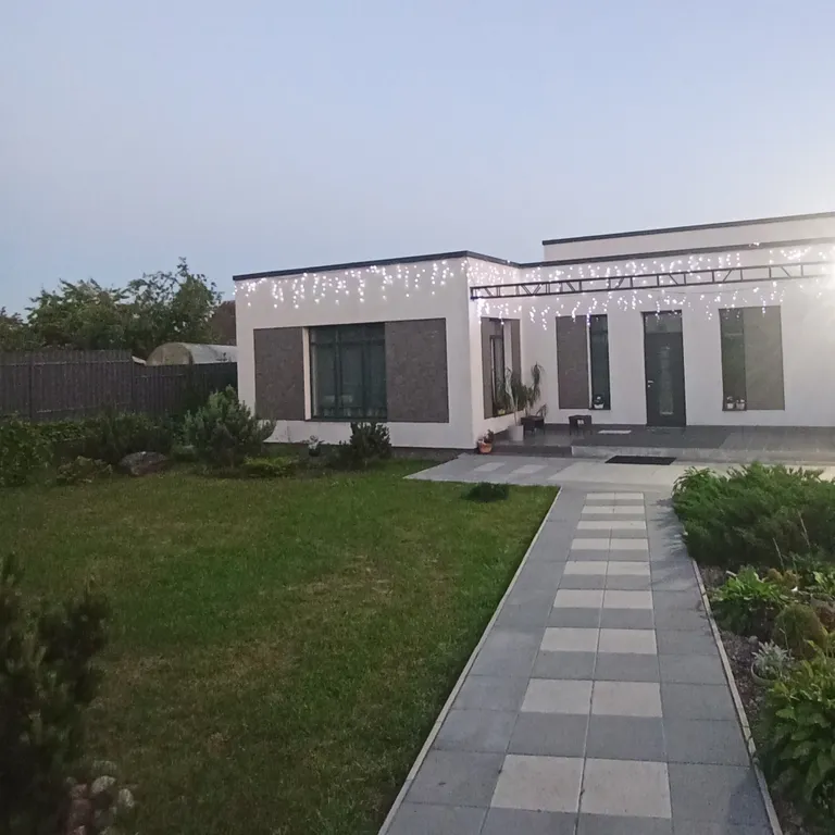 Коттедж Современный просторный дом в стиле минимализма — аренда посуточно в Боровляны