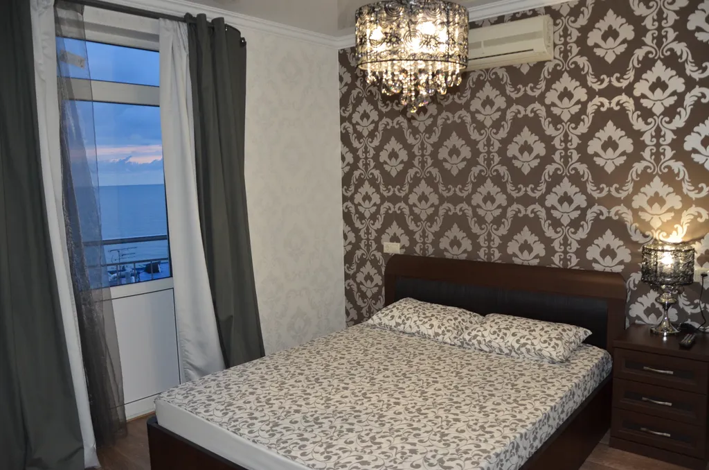 Апартаменты с видом на море, 100 метров до пляжа "Чайка"