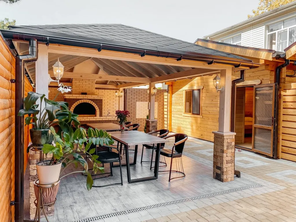 Коттедж 2 деревянных домика из сруба с беседкой-барбекю во одном дворе — аренда посуточно в Анапа