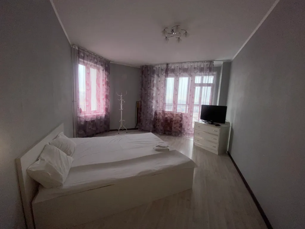 Квартира Уютная квартира с потрясающим видом на город, Октябрьский мост — Красноярск