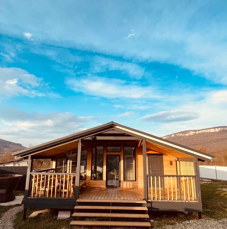 Коттедж Прекрасное шале с видом на горы — аренда посуточно в Даховская