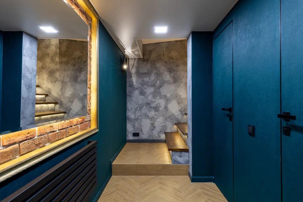 2 этажа винтажной классики в Лофте в минуте от Кремля