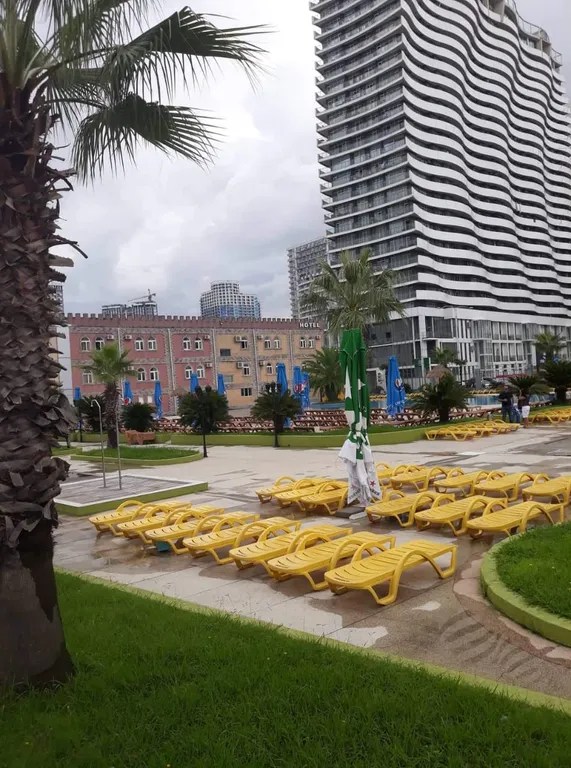 Люкс с видом на море в центре