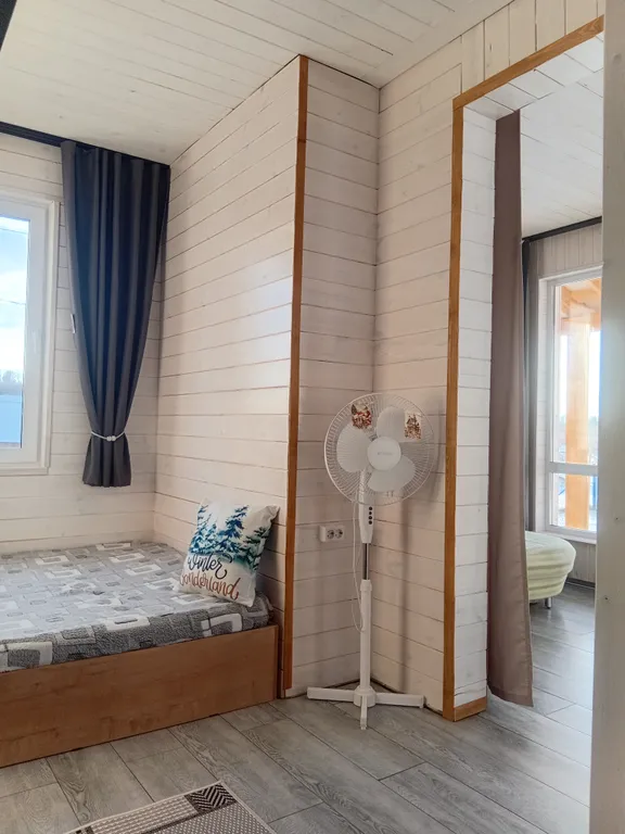 Уютный дом на берегу озера Камбулат