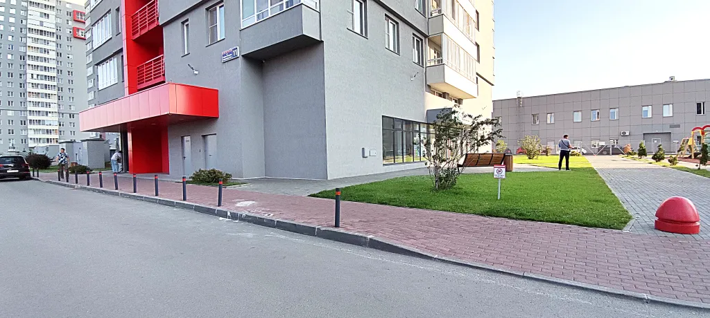 Лофтовая квартира в центре у МЦ Лотос, Таганай, Молнии,  Юности.