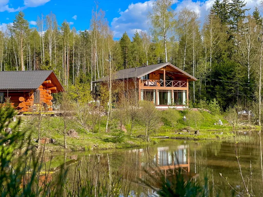 Двухэтажный коттедж с 4 спальнями и видом на Выборгский залив