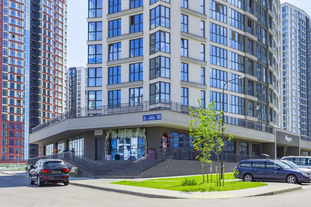 Новые апартаменты-студия у метро