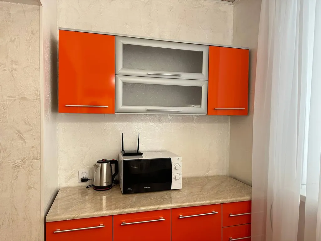 Уютная 2-комнатная и квартира не далёко от центра