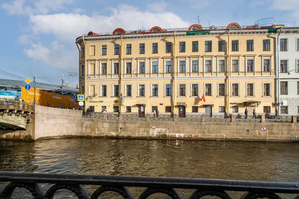 Большая мансарда у Эрмитажа