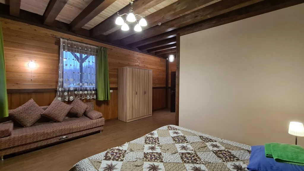 4-комнатный Дом