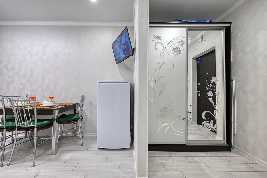 Евро 2-комнатная у Казино и Ред Арены 01