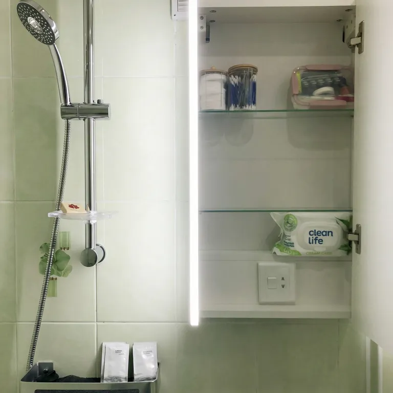 Стильная светлая квартира у Комаровского рынка