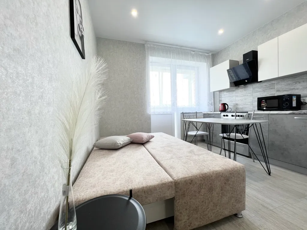 Уютная 1-я квартира возле ДК КТЗ