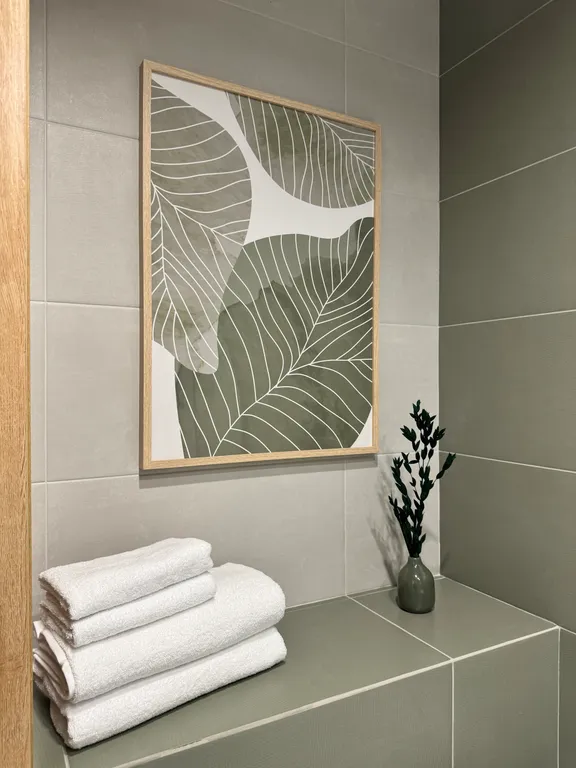 2-комнатная квартира в ЖК Скандис Озеро около ТРЦ Планета