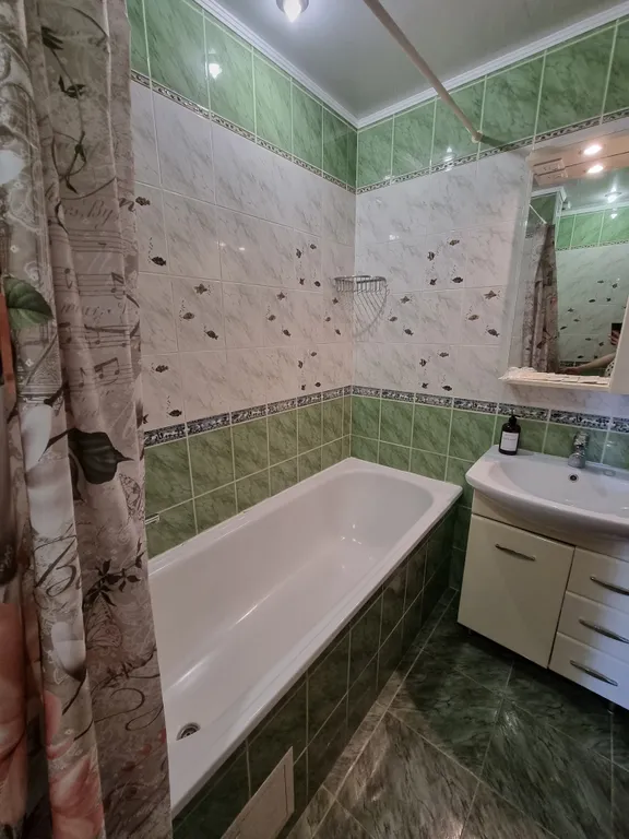 Уютная квартира на Победы с расширенной кухонной зоной (Уютный Дом)