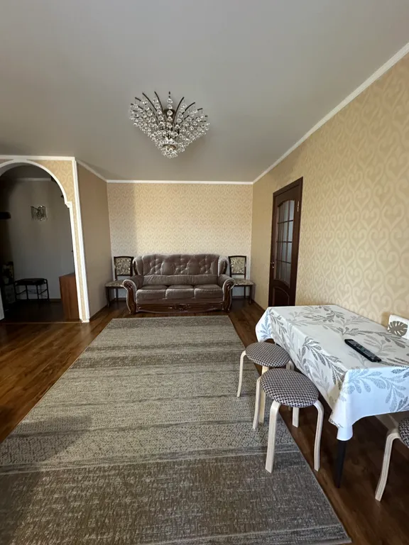 Квартира в двух минутах от берега моря и парка с хорошим ремонтом