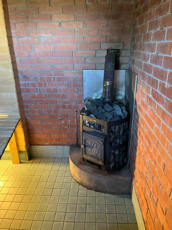 Домик в городе