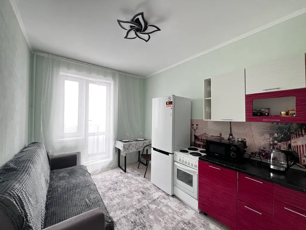 Евродвушка до 6 гостей, 2 этаж, 150 м до магазина, парк рядом