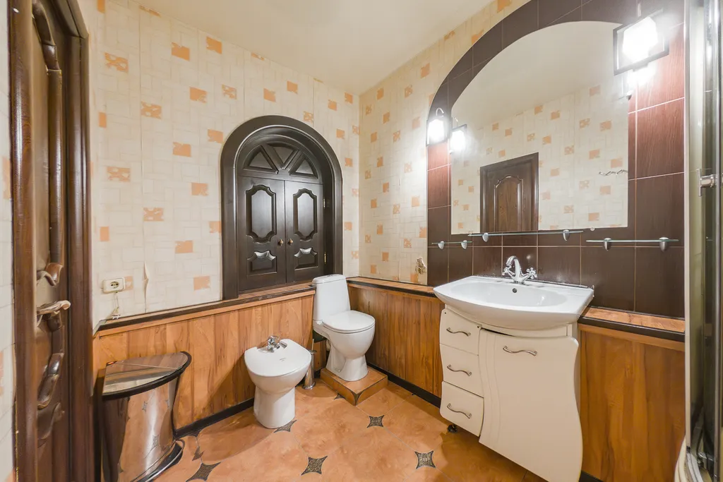 Дом со включённой стоимостью бассейна, сауны, бильярда, мангала