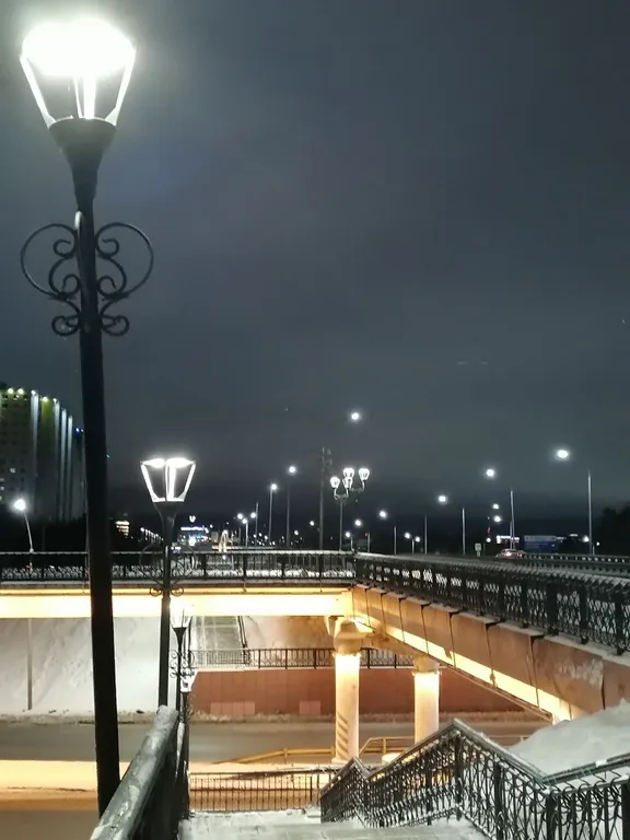 Честная квартира с балконом Четыре угла возле ТЦ Аура