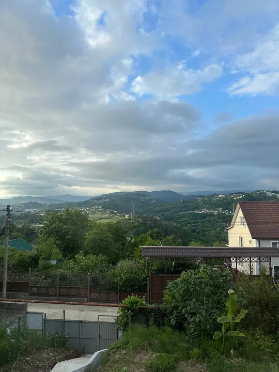 Коттедж Уютный, чистый дом с видом на горы — Сочи